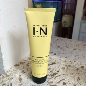 NIB Intelligent Nutrients Bell-curve Hydrating Curl Cream - define, defrizz
